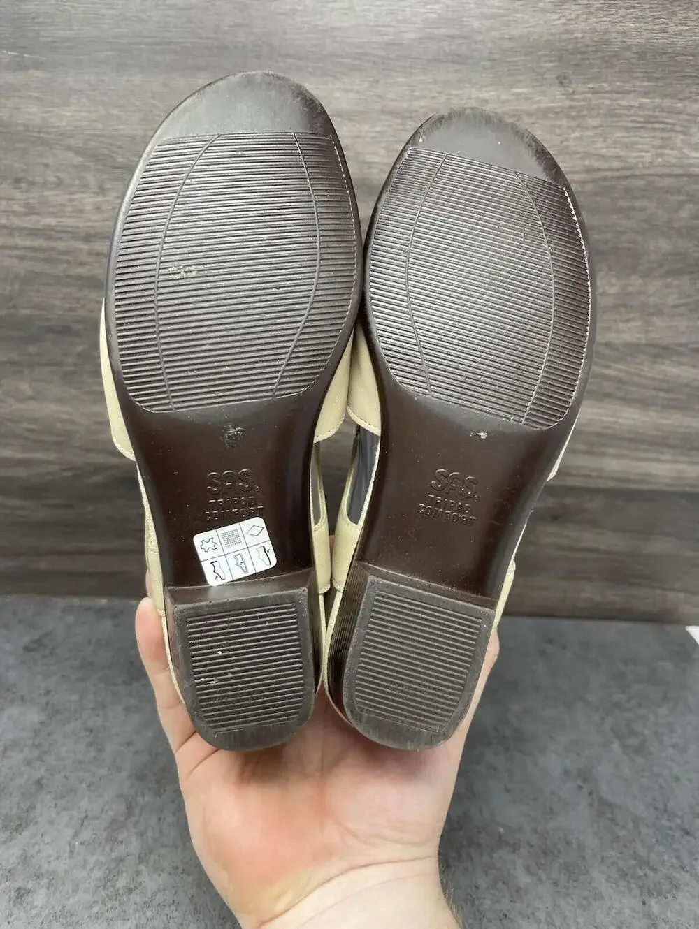 SAS Sunburst Sandals Womens Size 6.5 Cream Leather Wedge Heel